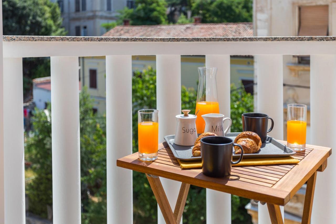 Apartmán Laveruda With Balcony And Free Parking *