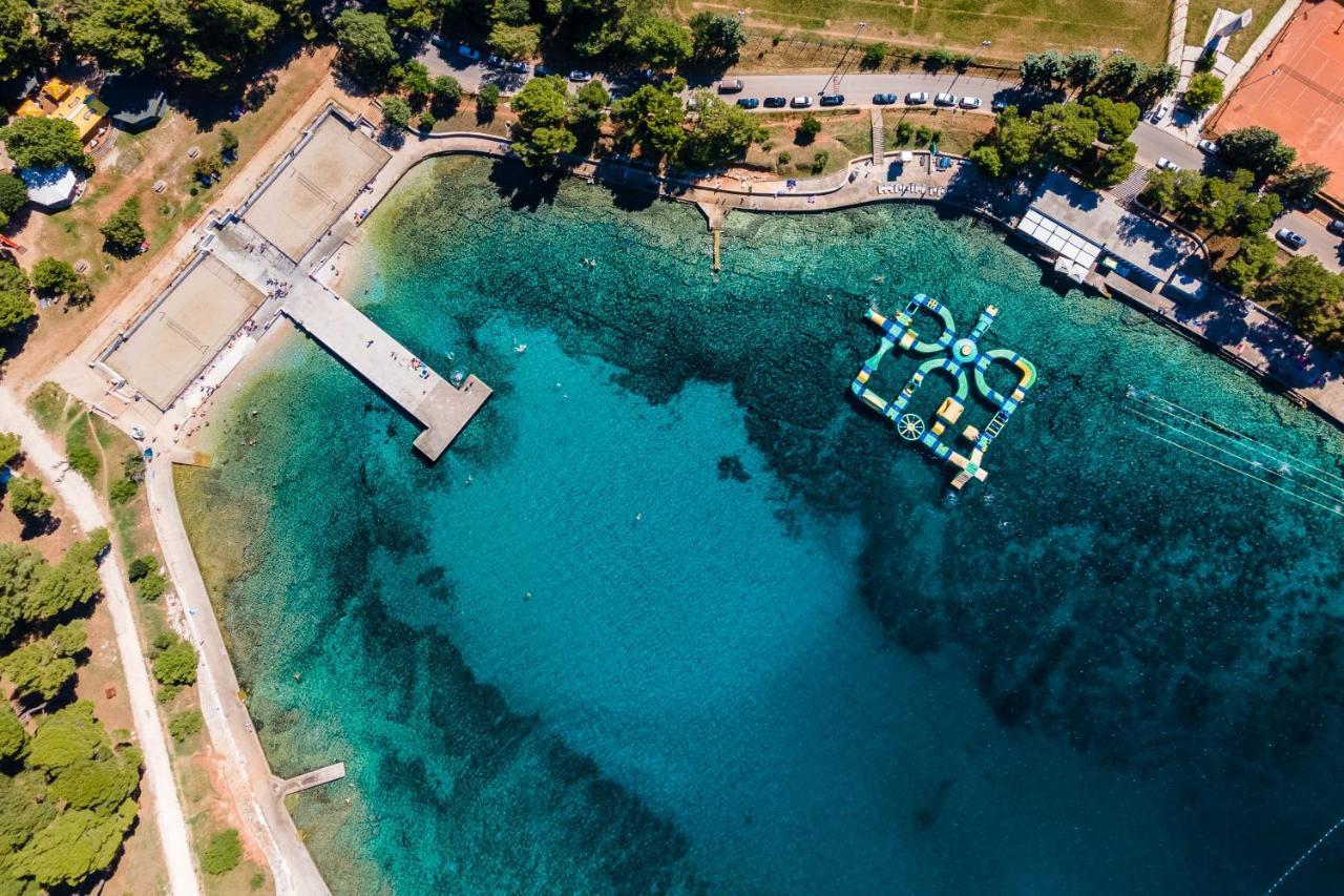 Laveruda With Balcony And Free Parking Apartment Pula
