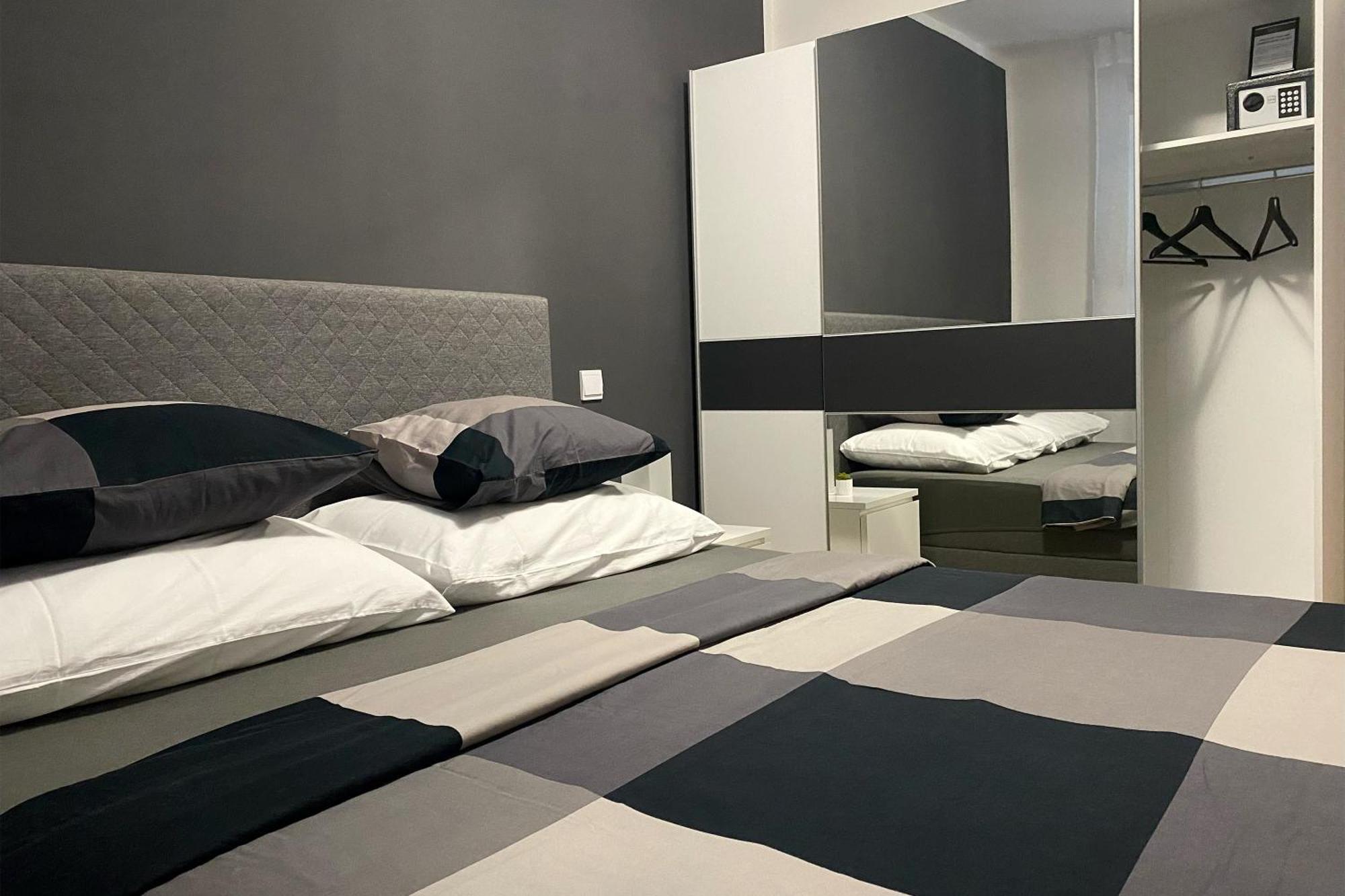 Laveruda With Balcony And Free Parking *